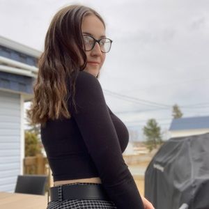 Meet your Posher, Alexia